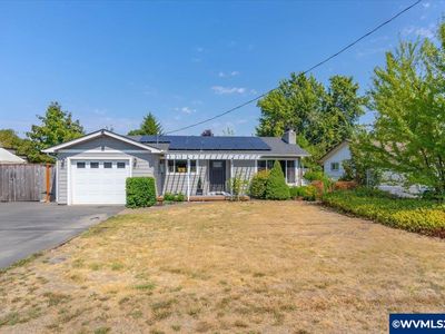 3715 Thorndale Rd NE