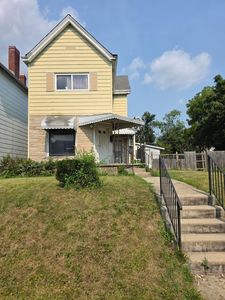 116 Clarendon Ave