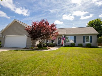 1109 Meadowsweet Ln