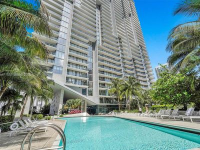 88 SW 7th St APT 910