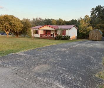 994 Pointe Ln