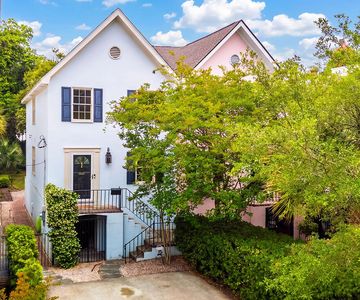 102 Beaufain St APT B