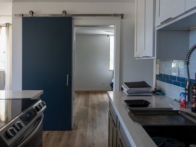 2740 Kuilei St APT 706