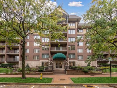 Property at 10 S Wille St APT 303, Mount Prospect, IL