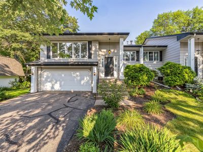 Property at 9505 Clubhouse Rd, Eden Prairie, MN