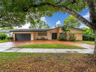 Property at 7200 Miami Lakeway S, Miami Lakes, FL
