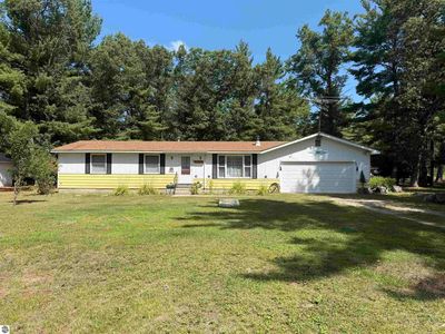 3838 Rosemary Ln