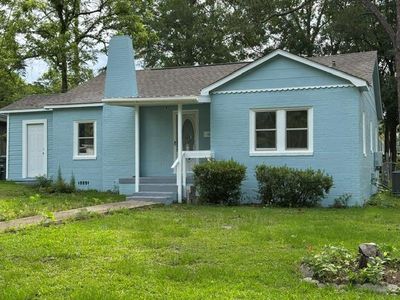 Property at 1011 Irwin St, Dothan, AL