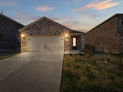 1110 Ginsburg Ln