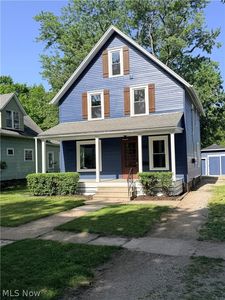 Property at 930 Exchange St, Vermilion, OH