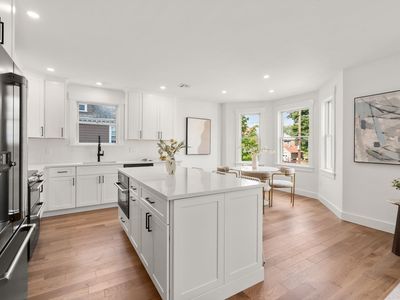 220 Sycamore St #2