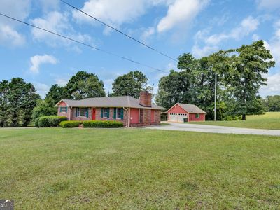 135 Bostwick Rd