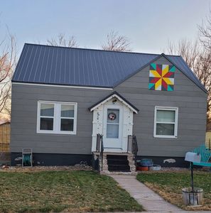 614 W 6th St