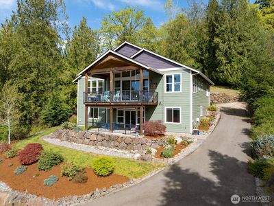 17722 E Lake Desire Drive SE