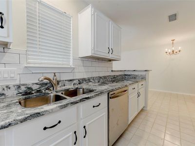 359 Fantail Loop