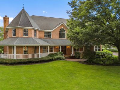 17 Hunt Court