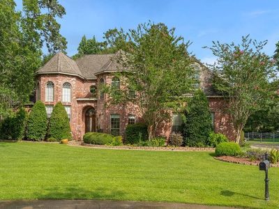 518 Upton Grey Ct