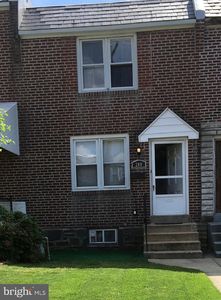 208 Golf Rd