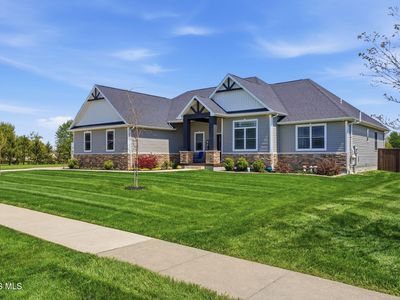 201 Maple Dr
