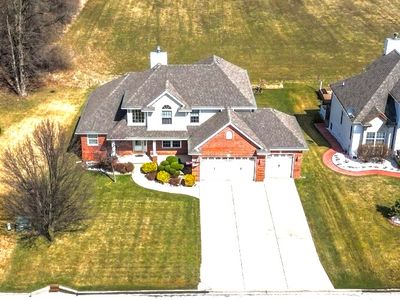 8834 Doubletree Dr N