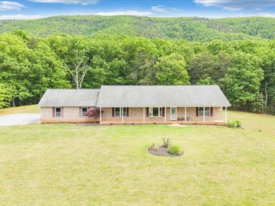 268 Sweetwater Bay Dr