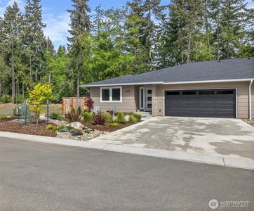 1529 Discovery Loop