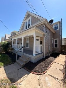 228 E Burnett Ave