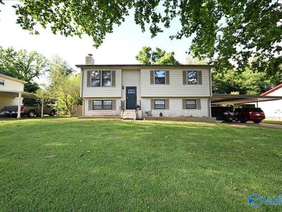 3614 Ayers Dr NW