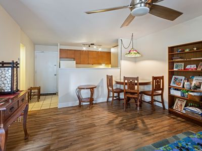 411 Kaiolu St APT 504