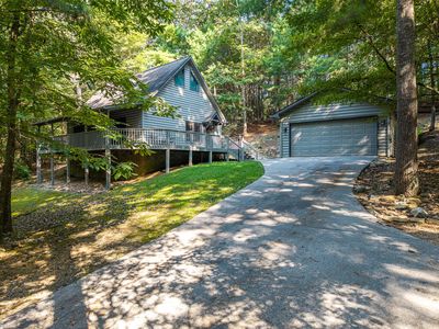 153 Blackberry Falls Dr
