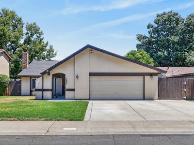 3009 Nikol St