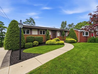 125 Eakin Ave