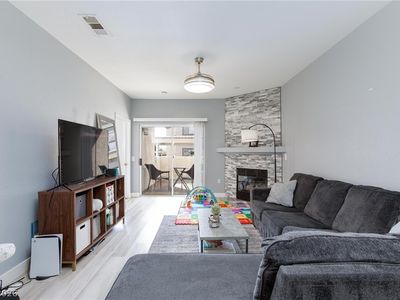 8725 W Flamingo Rd APT 109