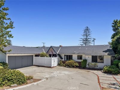 4 Mansfield Ln