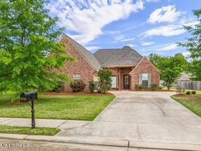 135 Eagles Nest Cir