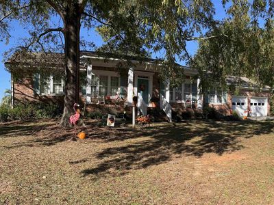 125 Lincoln Inn Rd