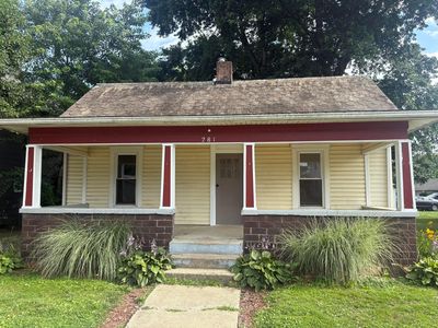 281 W 2nd St