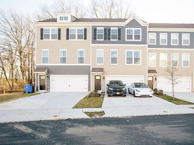 28 Foundry Blvd