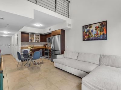 41 SE 5th St APT 908