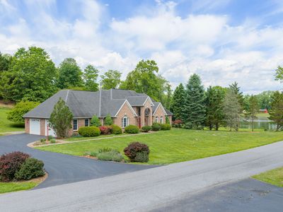 525 Orchard Lake Dr