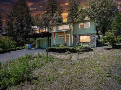 1479 Roaring Camp Rd