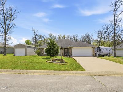 13719 Pella Ln