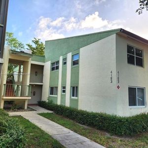 4163 NW 90th Ave APT 206