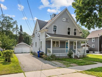 1412 N Durkee St