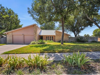 6002 Creekway