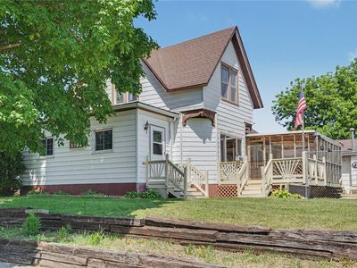 Property at 1705 7th Ave, Belle Plaine, IA