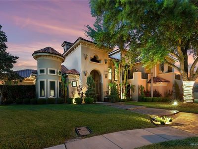 2700 N Brazos Ct