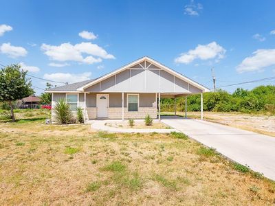 402 Dennis Dr