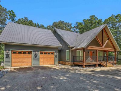81 Rainbow Ln