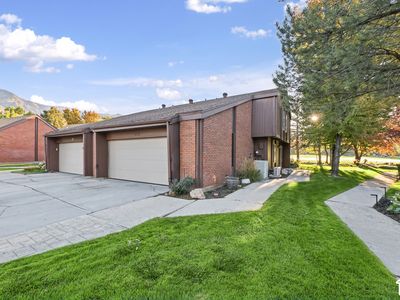 29 N White Barn Dr